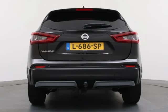 Nissan Qashqai (2021) thumbnail 4