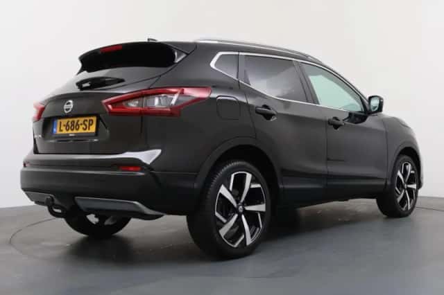 Nissan Qashqai (2021) thumbnail 5