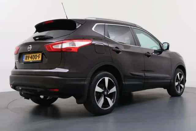 Nissan Qashqai (2016) thumbnail 5