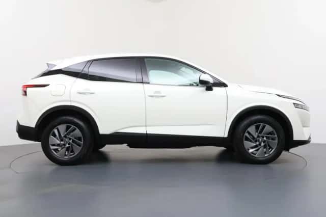 Nissan Qashqai (2023) thumbnail 6