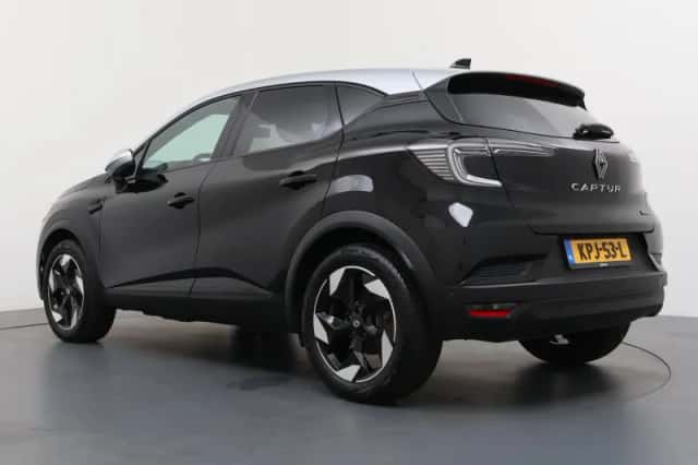 Renault Captur (2025) thumbnail 3