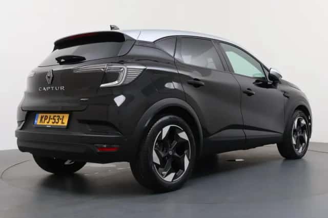 Renault Captur (2025) thumbnail 5