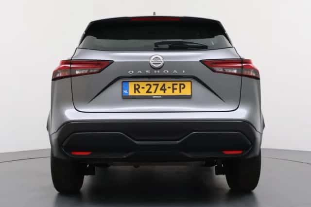Nissan Qashqai (2021) thumbnail 4