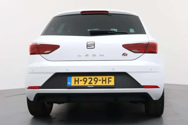 SEAT Leon (2020) thumbnail 4