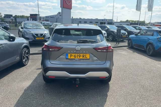 Nissan Qashqai (2022) thumbnail 4