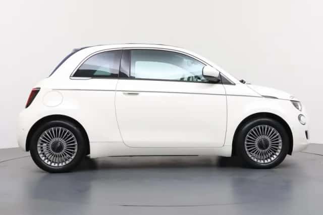Fiat 500C (2023) thumbnail 6