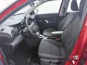 Toyota Yaris Cross thumbnail 13