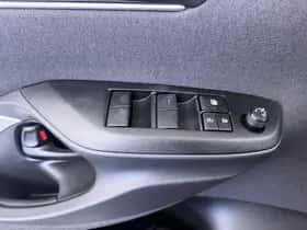 Toyota Yaris Cross thumbnail 24