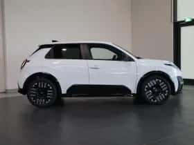 Nissan Micra (2025) thumbnail 5