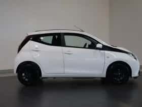 Toyota Aygo (2019) thumbnail 5