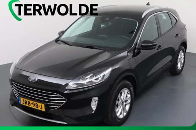 Ford Kuga (2022) thumbnail 1