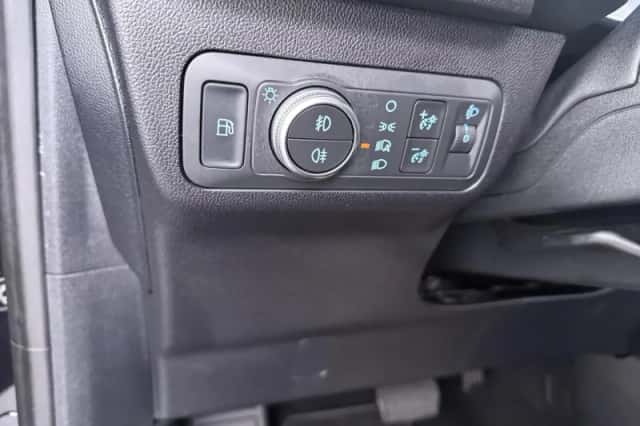 Ford Kuga (2022) thumbnail 23
