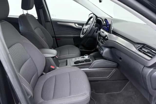 Ford Kuga (2022) thumbnail 26