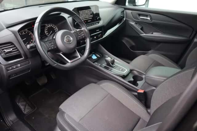 Nissan Qashqai (2022) thumbnail 2