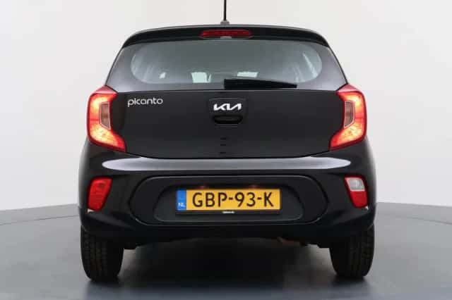 Kia Picanto (2024) thumbnail 4