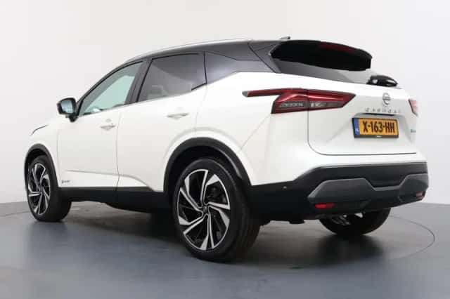 Nissan Qashqai (2023) thumbnail 3