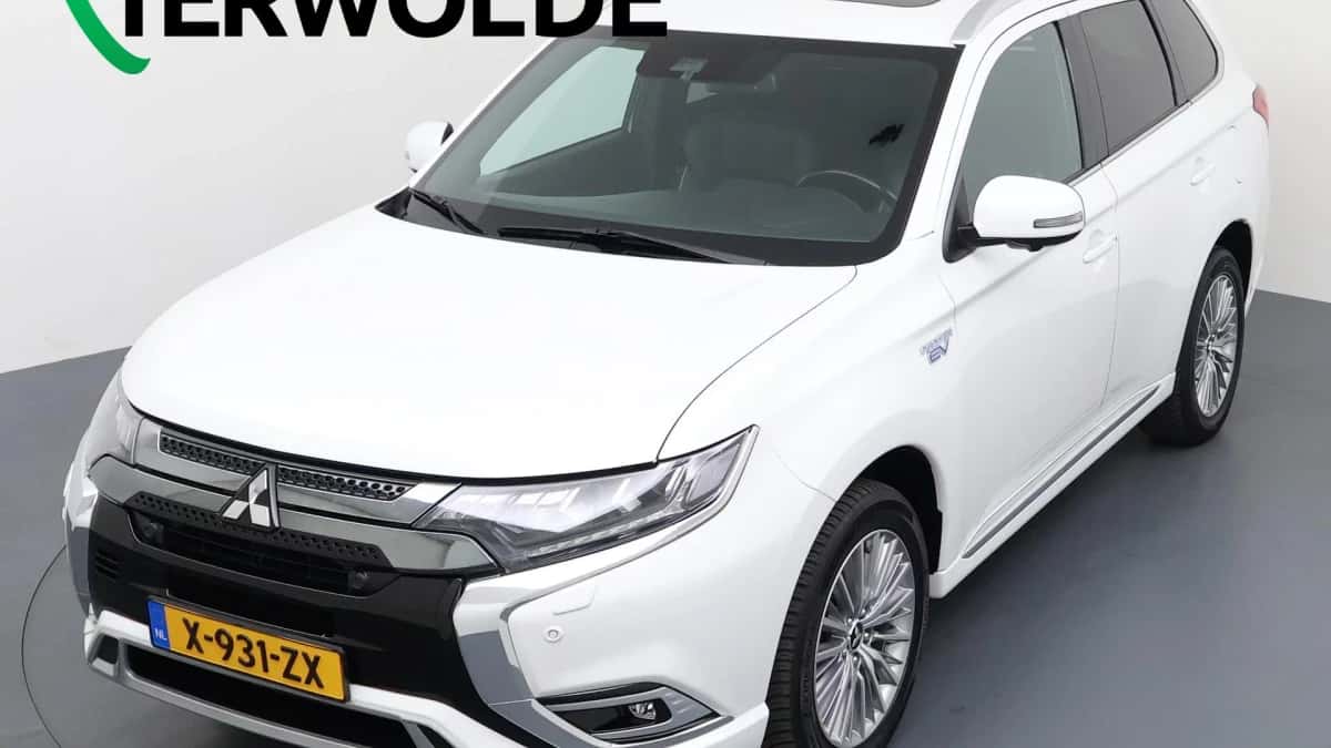 Mitsubishi Outlander (2020) — foto 1