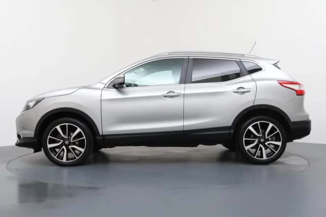 Nissan Qashqai (2017) thumbnail 2