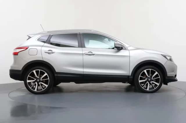 Nissan Qashqai (2017) thumbnail 6