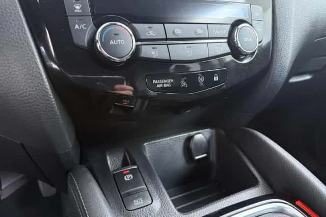 Nissan Qashqai (2020) thumbnail 16
