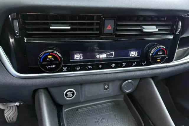 Nissan Qashqai (2021) thumbnail 18