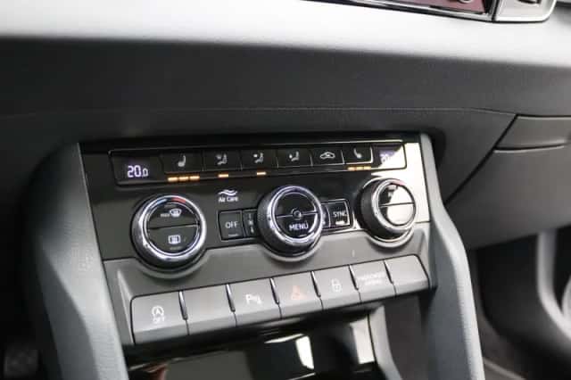 Škoda Karoq (2020) thumbnail 22