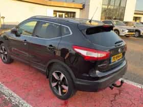 Nissan Qashqai (2016) thumbnail 3