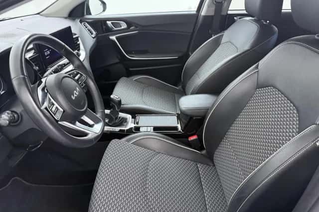Kia Ceed (2023) thumbnail 13