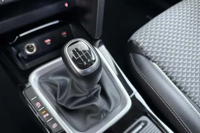 Kia Ceed (2023) thumbnail 17