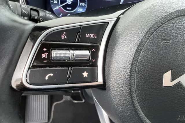 Kia Ceed (2023) thumbnail 18