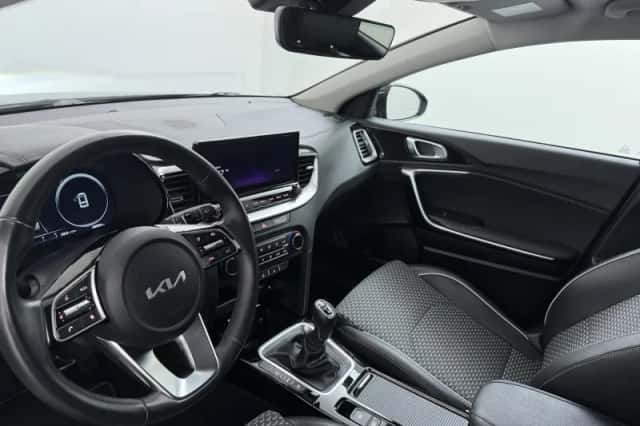 Kia Ceed (2023) thumbnail 22