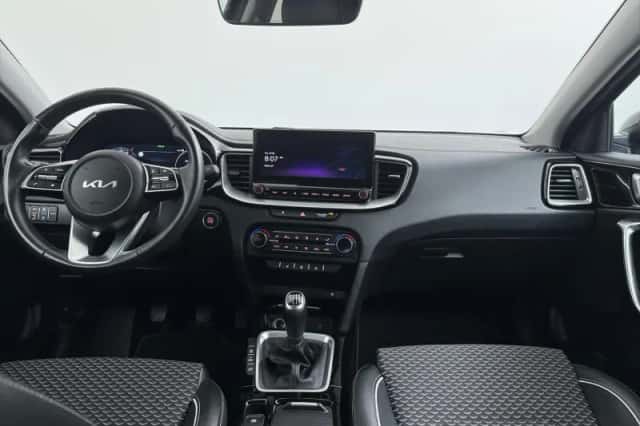 Kia Ceed (2023) thumbnail 25