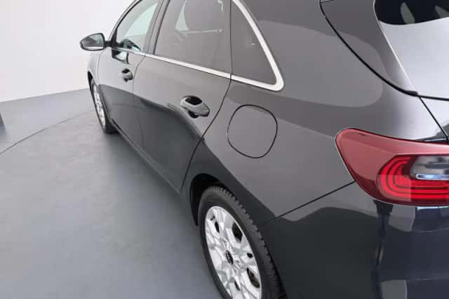 Kia Ceed (2023) thumbnail 28