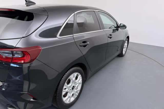 Kia Ceed (2023) thumbnail 30
