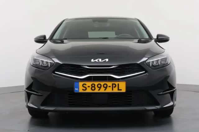 Kia Ceed (2023) thumbnail 8