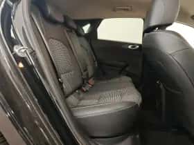 Kia Ceed (2023) thumbnail 8
