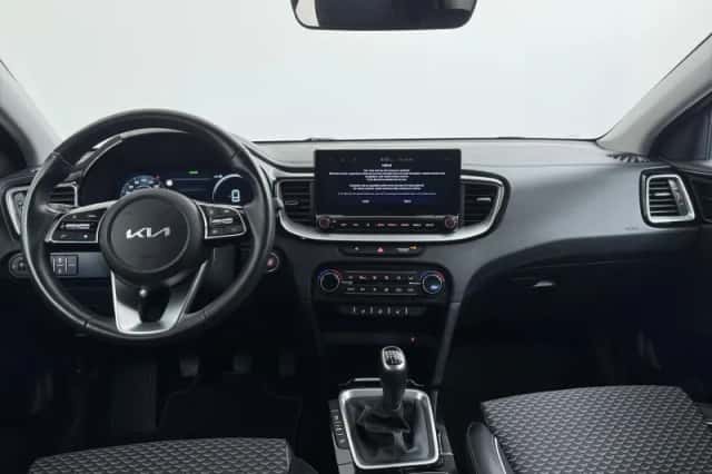 Kia Ceed (2023) thumbnail 9