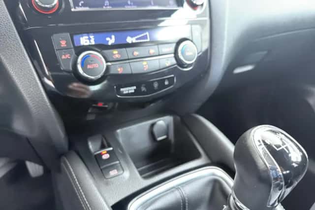 Nissan Qashqai (2021) thumbnail 15