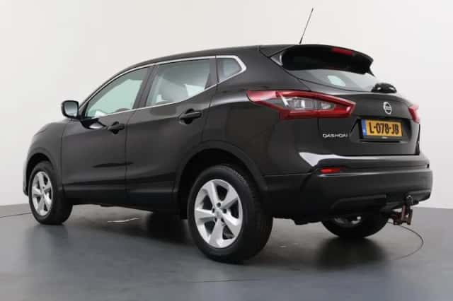 Nissan Qashqai (2021) thumbnail 3