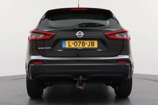 Nissan Qashqai (2021) thumbnail 4