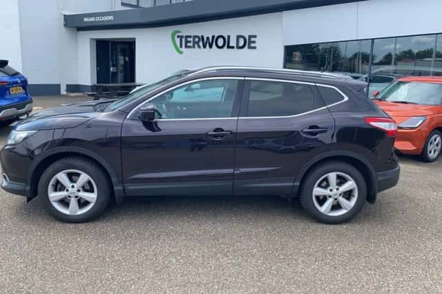 Nissan Qashqai (2016) thumbnail 3