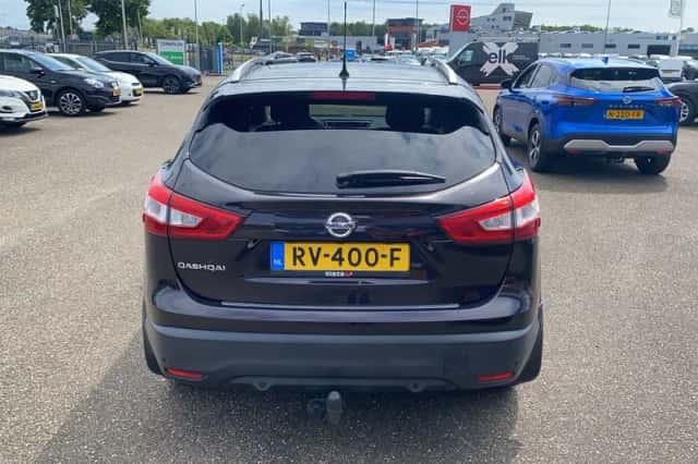 Nissan Qashqai (2016) thumbnail 5
