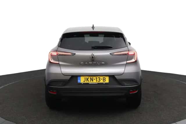 Renault Captur (2025) thumbnail 4