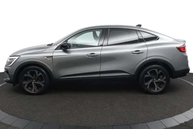 Renault Arkana (2023) thumbnail 2