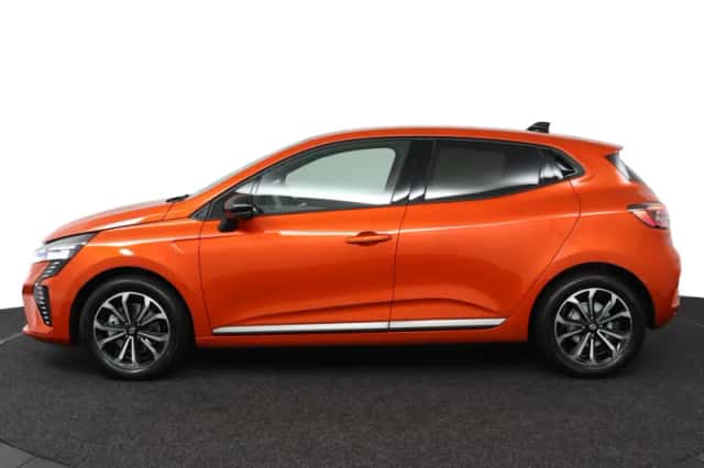 Renault Clio (2025) thumbnail 2