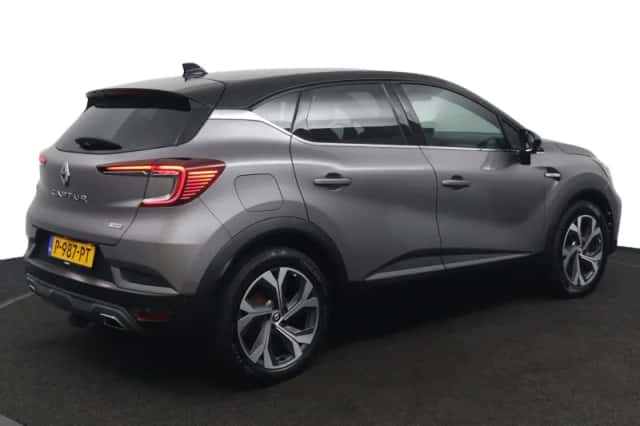 Renault Captur (2022) thumbnail 5