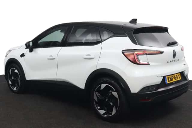Renault Captur (2025) thumbnail 3