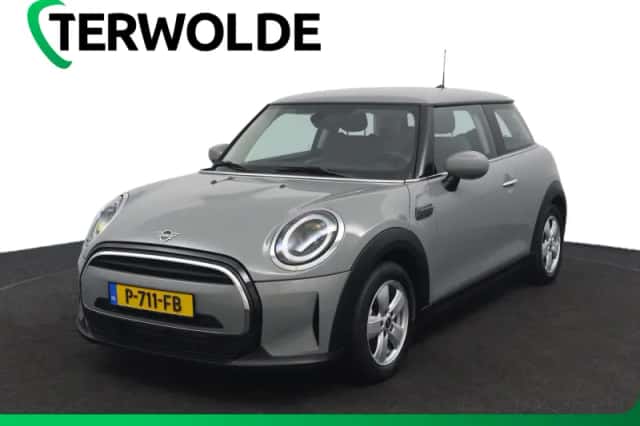 MINI One (2022) thumbnail 1