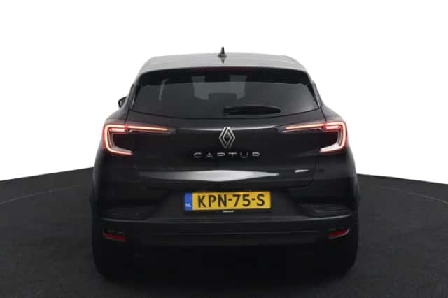 Renault Captur (2025) thumbnail 4