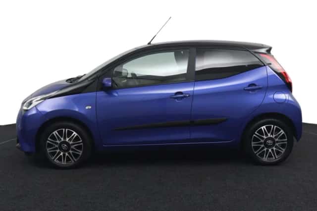 Toyota Aygo (2019) thumbnail 2